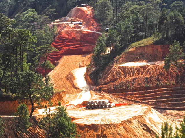 Formation of level ground, San Sebastián Coatlán