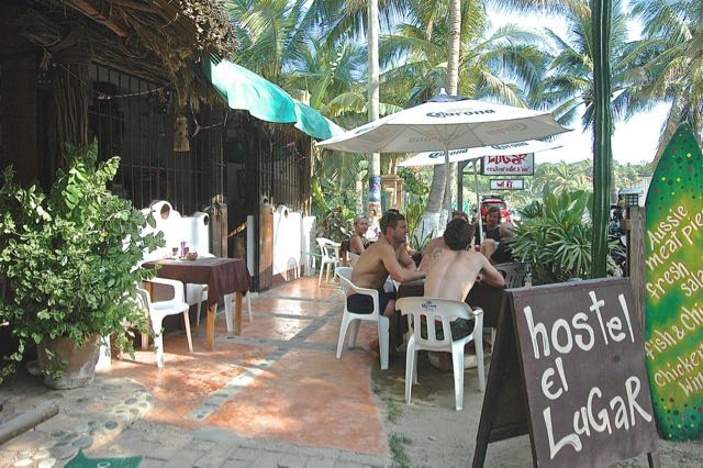 El Lugar