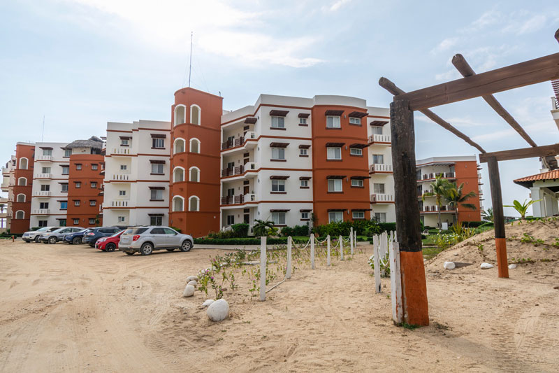Vivo Resorts.