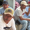 Campesinos bloquean Carretera Costera 200 y PXM