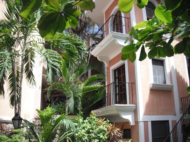 Hotel Santa Fe, first building